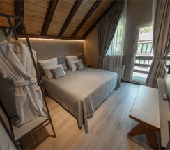 Шале "Тишина Гор" Duplex с балконом в Небо и Горы