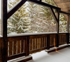 Дом охотника в Мариинские избы