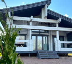 Дом из бруса с камином и баней из липы 4+2 в Snhaus
