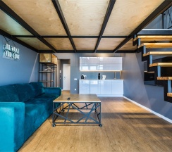 DELUXE – 298 − 2, панорамное окно в Gosh.rent