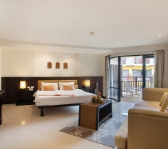 Двухместный полулюкс двуспальная кровать в Woraburi Phuket Resort & Spa