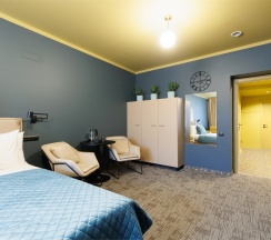 Семейный номер с личными удобствами вне номера в Simple hotel B9