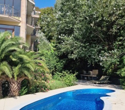 Коттедж улучшенный в Ливерпуль