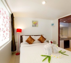 Двухместный номер Superior с красивым видом из окна двуспальная кровать в Club Bamboo Boutique Patong Beach Resort