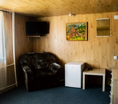 Трёхместный номер Standard с видом на горы в Манжерок