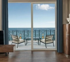 Двухместный номер Standard с видом на море (двуспальная кровать) в Kaya Palazzo Resort & Casino Girne