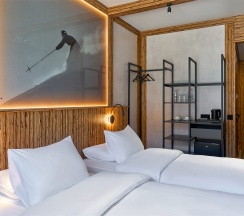 Стандарт Твин Коннект с видом на горы в Среди Гор