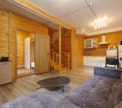 Дача с видом на поляну в Пасторское озеро