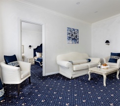 Клаб Сьют в GRAND HOTEL OKA Premium