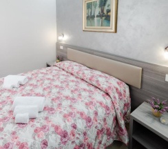 Двухместный номер Deluxe двуспальная кровать в Affittacamere Alessia