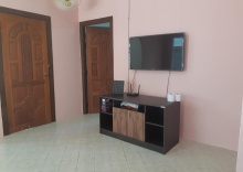 Коттедж с 4 комнатами в Mae Rampung Beach House