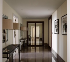 Номер люкс делюкс с 1 двуспальной кроватью в Four Seasons Hotel Moscow