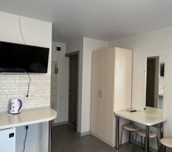 Трёхместный номер Comfort с красивым видом из окна в Кредо