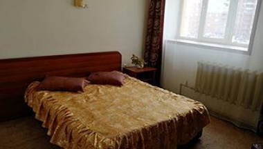 Номер стандарт семейный с 1 односпальной и 1 двуспальной кроватью в Парус