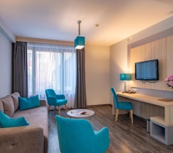 Одноместная студия Superior с балконом в Regnum Residence