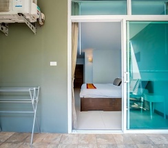 Номер Deluxe с красивым видом из окна в Kata Tranquil Villa