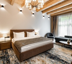 Номер Делюкс с двуспальной кроватью с видом на гору в Grand Chalet Altay