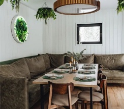 Needles Friends в Needles