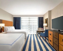 Четырёхместный номер Deluxe в Fairmont Austin