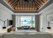 Номер Standard с красивым видом из окна в Banyan Tree Krabi