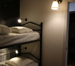 Кровать в общем номере в I Love Madrid Hostel