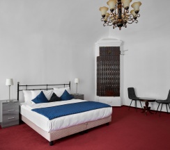 Улучшенный четырехместный номер в Палаты Хованских