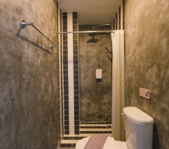 Люкс с видом на море в The Arbern Hostel x Bistro