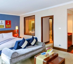 Двухместный полулюкс двуспальная кровать в Отель Hyatt Regency Bangkok Suvarnabhumi Airport