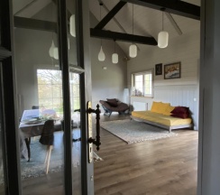 Большой Дом в Лес и Луга