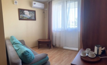двухкомнатный номер  в Сатурн