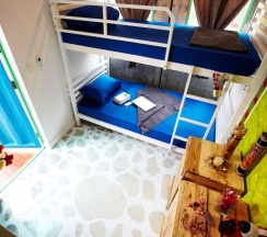 Двухместный номер Standard 2 отдельные кровати в WH Hostel