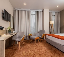Стандартный номер с видом на реку и 1 большой кроватью в Holiday Inn Kaliningrad