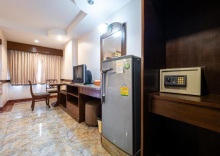 Номер Deluxe в RedDoorz Navin Mansion 3 Pattaya