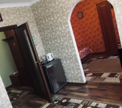 Студия в Азалия