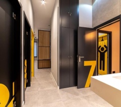Кровать в общем номере в Petit Hostel La Latina - Adults Only