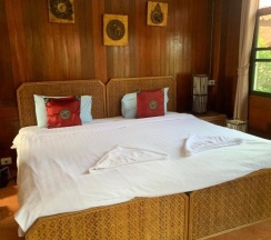 Коттедж с 2 комнатами в Avila Resort