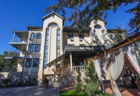Отель Akjola Hotel в Бишкеке