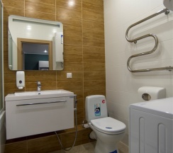 Апартаменты с 2 спальнями. Вид на реку Казанку и аквапарк "Ривьера" в Sibgat Apartments