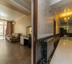 Семейный Комфорт с балконом в Протос