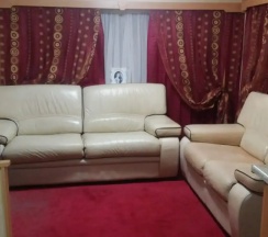 Семейный коттедж с балконом в Инкит