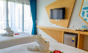 Двухместный номер Deluxe с видом на море 2 отдельные кровати в Golden Paradise Hotel