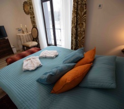 Двухместный номер Делюкс с одной двуспальной кроватью в Дубровский