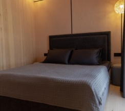 Двухкомнатное семейное Шале с террасой и видом на горы в Home-Olkhon