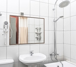 НОМЕР ЛОУКОСТЕР/LOWCOST ROOM в Дворец Свадеб