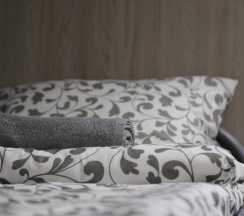 Спальное место на двухъярусной кровати в общем номере для мужчин в Okayhostel