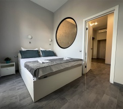 Джуниор Делюкс с балконом в Home Aparts