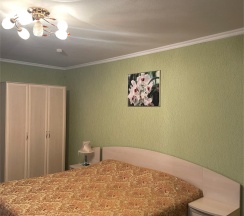 Deluxe Suite , гостиная +спальня в Дом иностранных специалистов