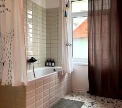 Четырёхместные апартаменты с 2 комнатами в Baltic Apart (Балтик Апарт) на улице Театральная 15