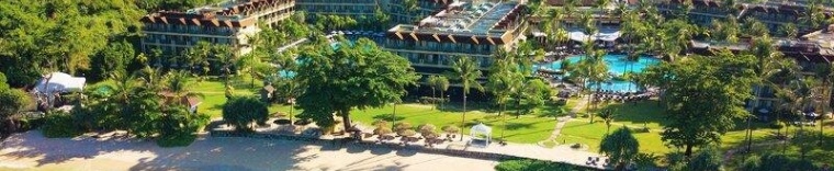 Четырёхместный номер Standard beachfront в Phuket Marriott Resort & Spa, Merlin Beach