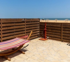 Первая береговая линия в Venerdi villas
